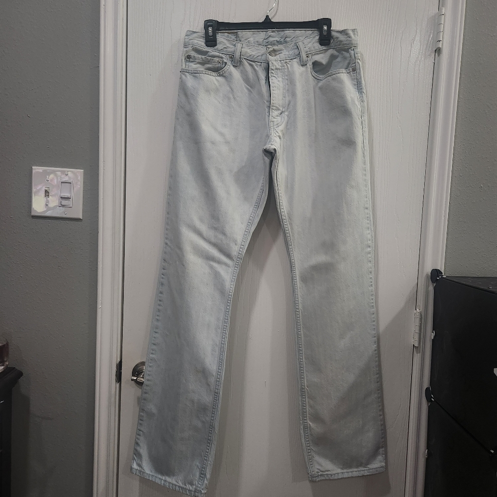 Levi's Blue Lightwash jeans in Men's size 34W and 34L.